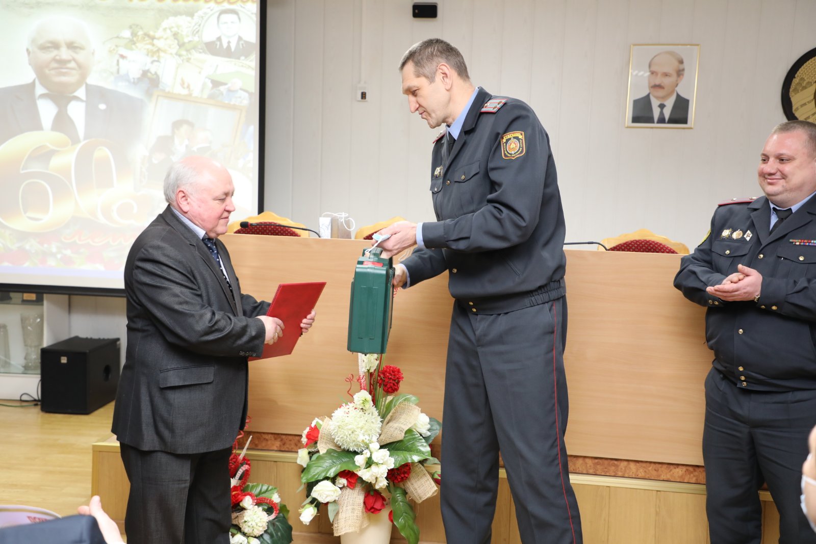 IMG-4b58158f5300457f06c2731843f9981b-V