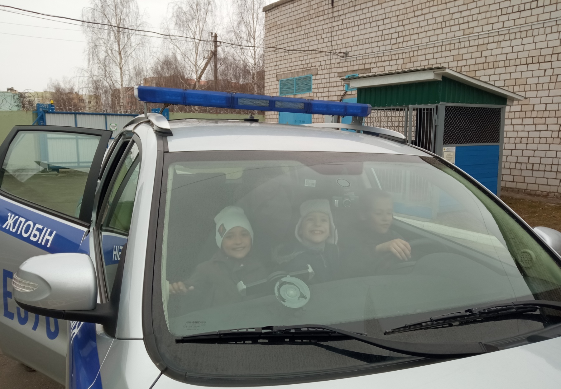 IMG-63faf8ff0a8003b942cbc94e8646f3b2-V