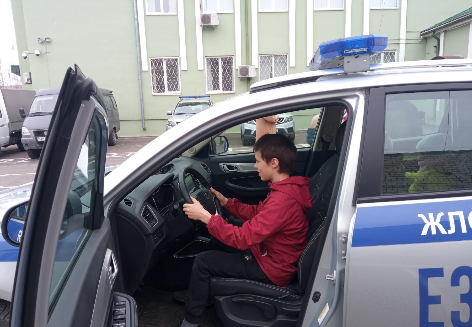 IMG-f878a520b2a47f2a2870bbeefdf5456e-V