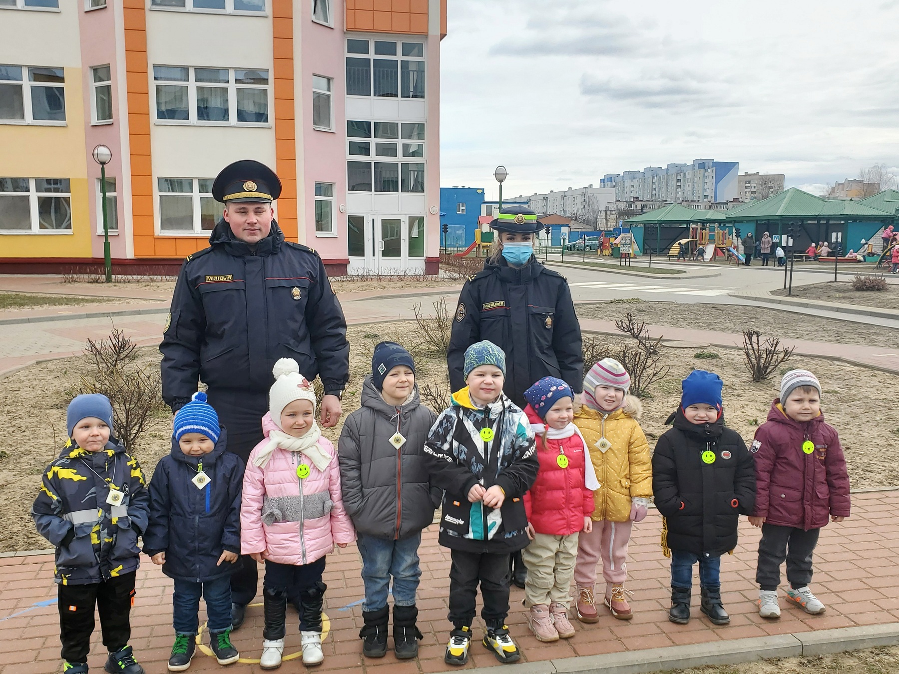 Сотрудники Департамента охраны и ГАИ посетили государственное учреждение  образования «Ясли-сад № 82 города Бобруйска» | Могилевское областное  управление департамента охраны МВД Республики Беларусь