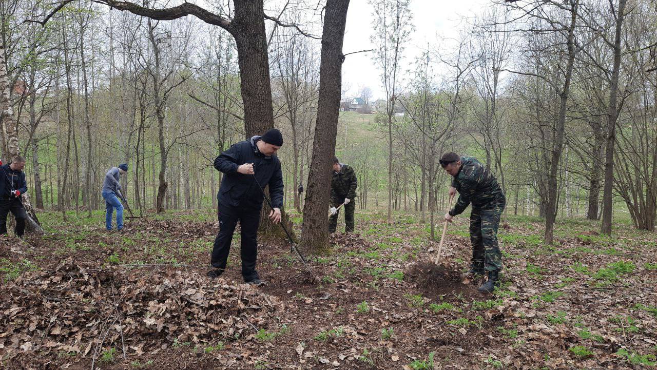 От Глуска до Кричева, от Славгорода до Мстиславля проходит республиканский  субботник | Могилевское областное управление департамента охраны МВД  Республики Беларусь