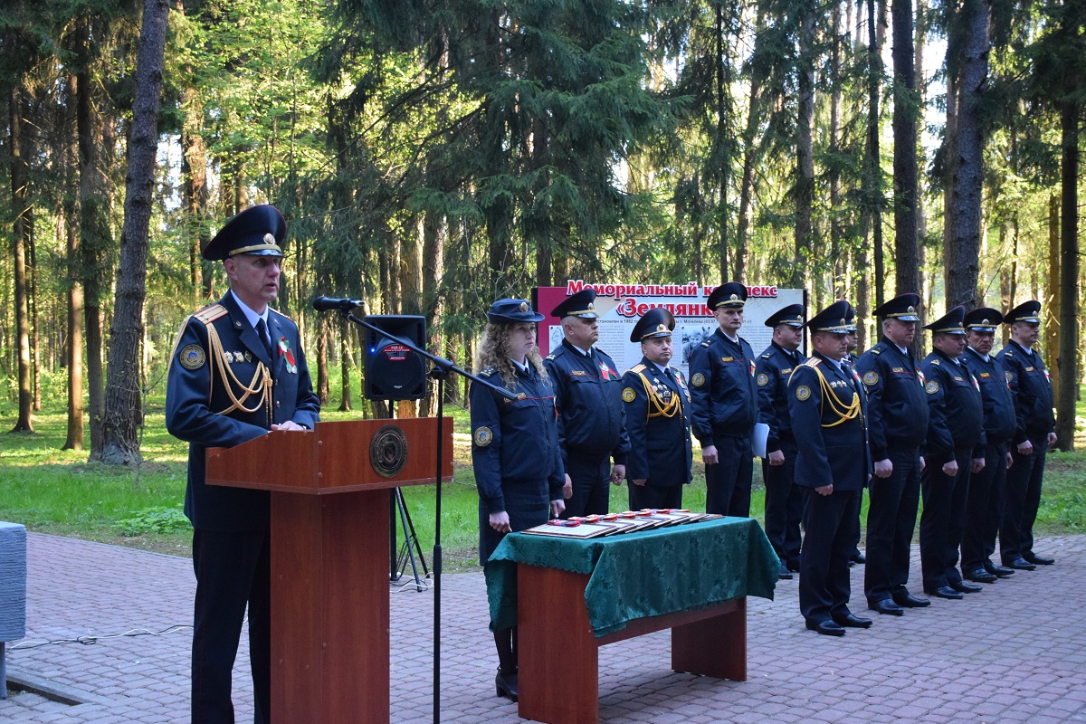 Охрана могилев. Охрана мемориалов ВОВ. Речь пограничника заступающего на охрану.